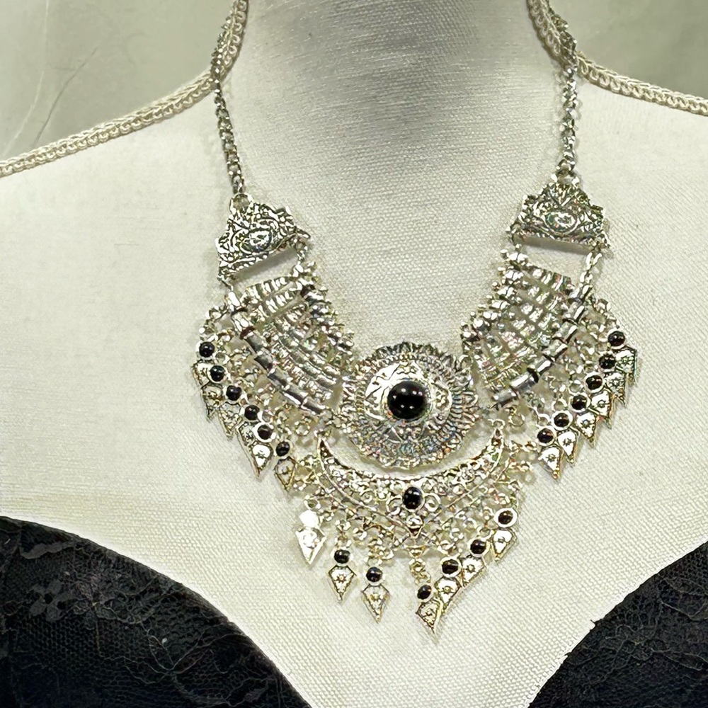 Multilayer Vintage Style Chunky Necklace Clavicle Chain Women's Necklace